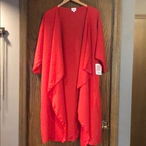 LuLaRoe Shirley LG-Perfect for Christmas🎄season!